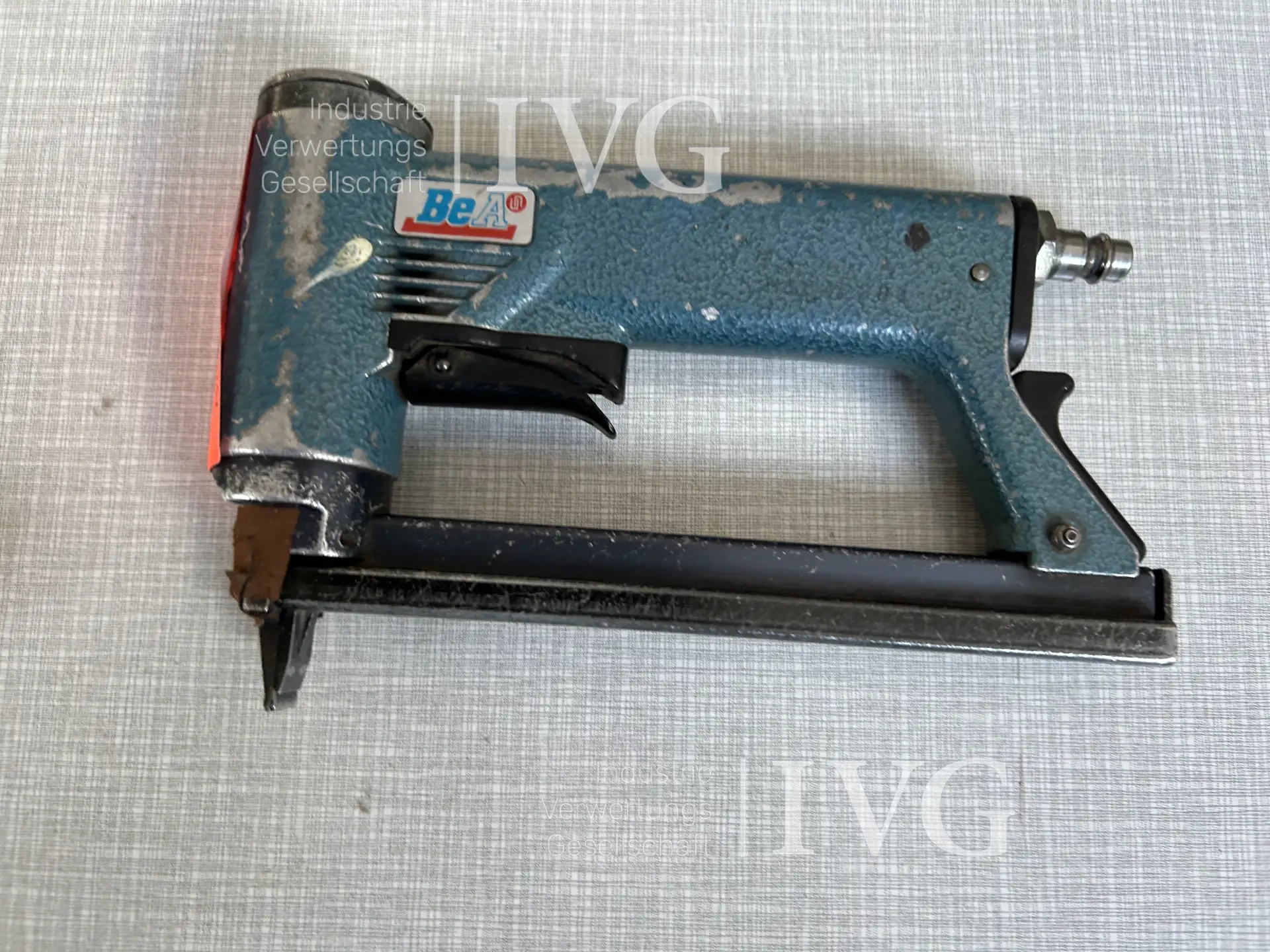 Druckluft-Tacker BEA